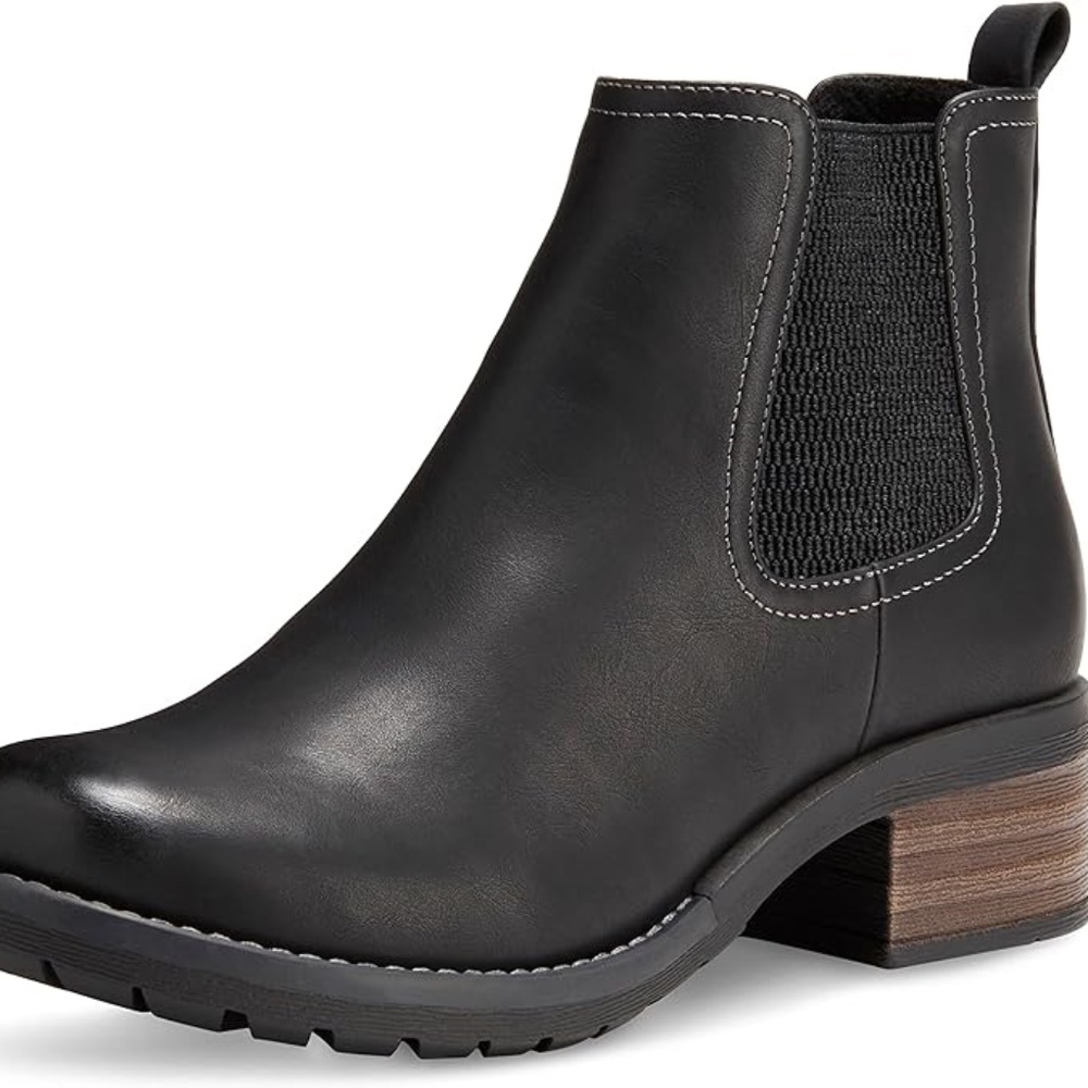 Eastland Jasmine Boot